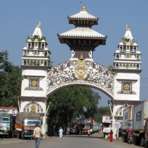 वीरगञ्ज नाका हुँदै भित्रिने चार पाङ्ग्रे सवारीसाधनको आयात घट्यो