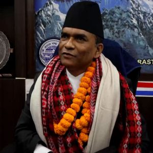 पाँच सय र एक हजारका नयाँ नोट छपाइ गर्ने नवनियुक्त गभर्नरको निर्णय