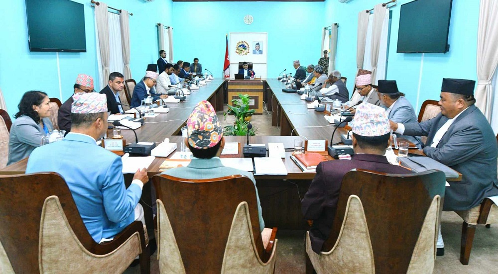 मन्त्रिपरिषद र राज्यमन्त्रीको शपथ स्थगित