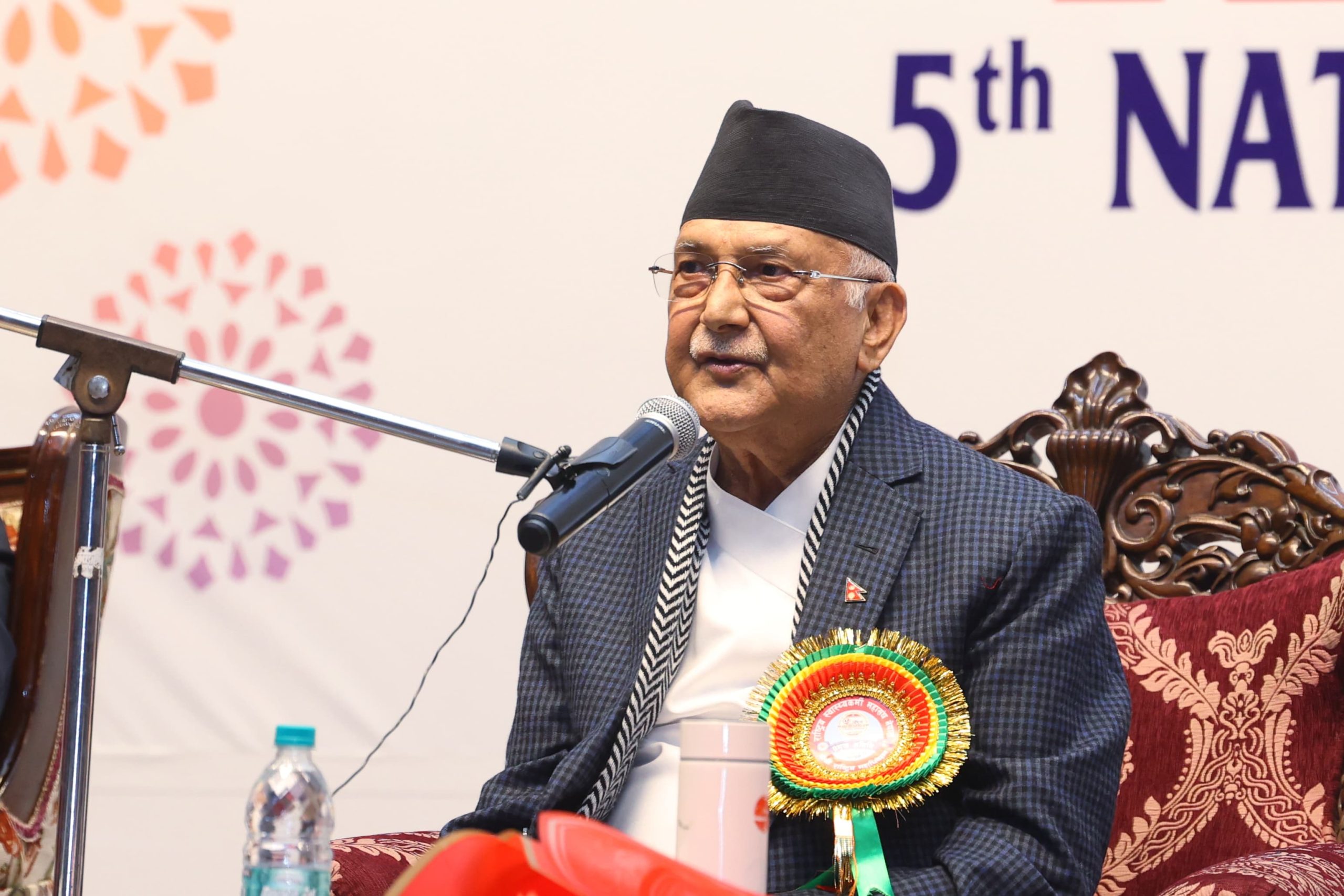 अगाडि हिँड्न खोजेको घोडालाई पछाडि फर्काउन नखोज: प्रधानमन्त्री