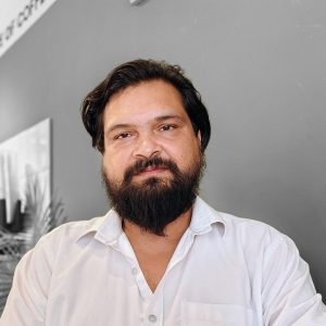 जन्ते बाख्रोबारे यसाे भन्छन् लेखक प्रदीप भारद्वाज