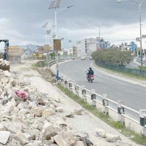 सडक किनारका संरचना भत्काउन महानगरको ३५ दिन अल्टिमेटम