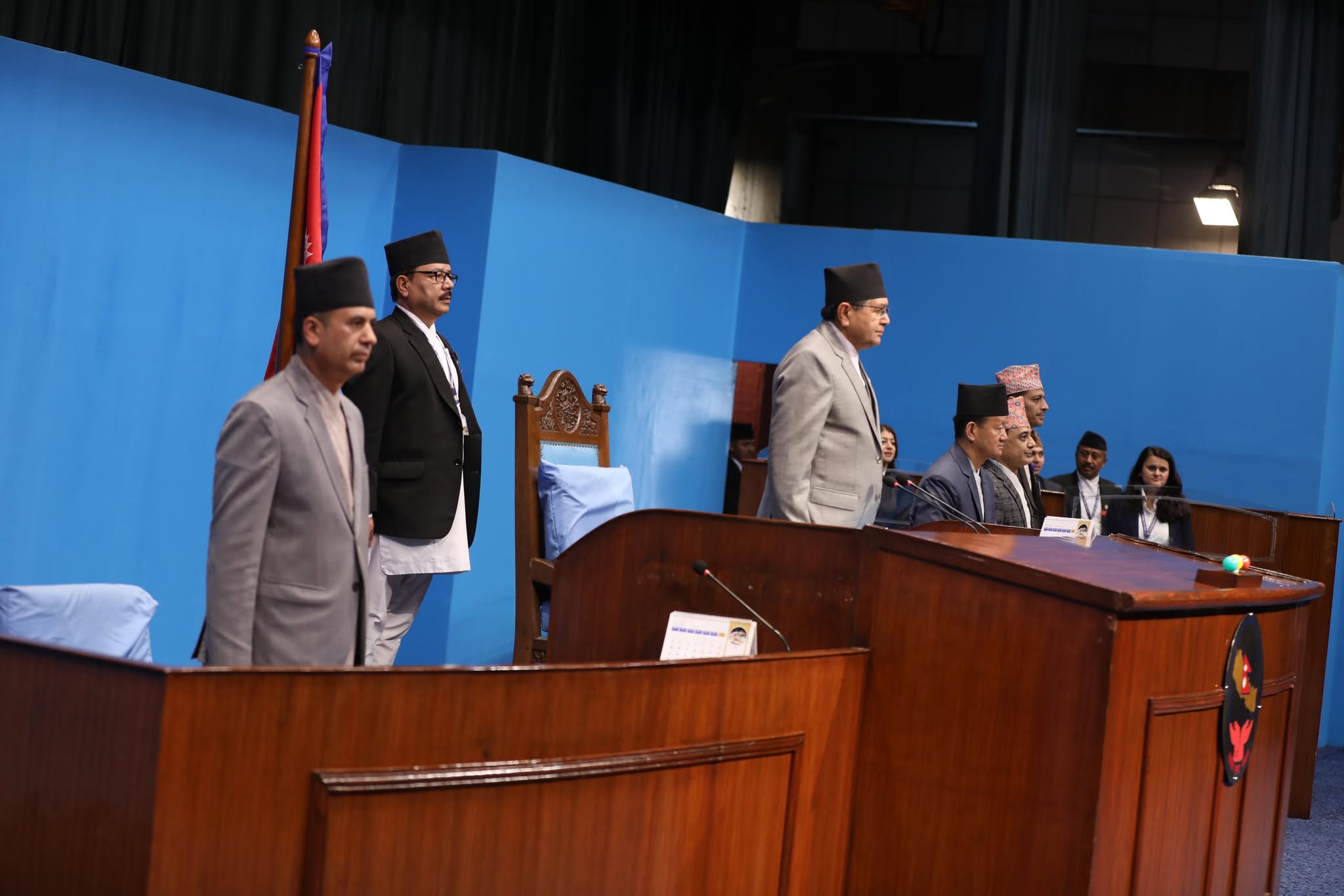 विपक्षीसँग कुरा नमिलेपछि सूचना टाँसेर प्रतिनिधि सभा स्थगित