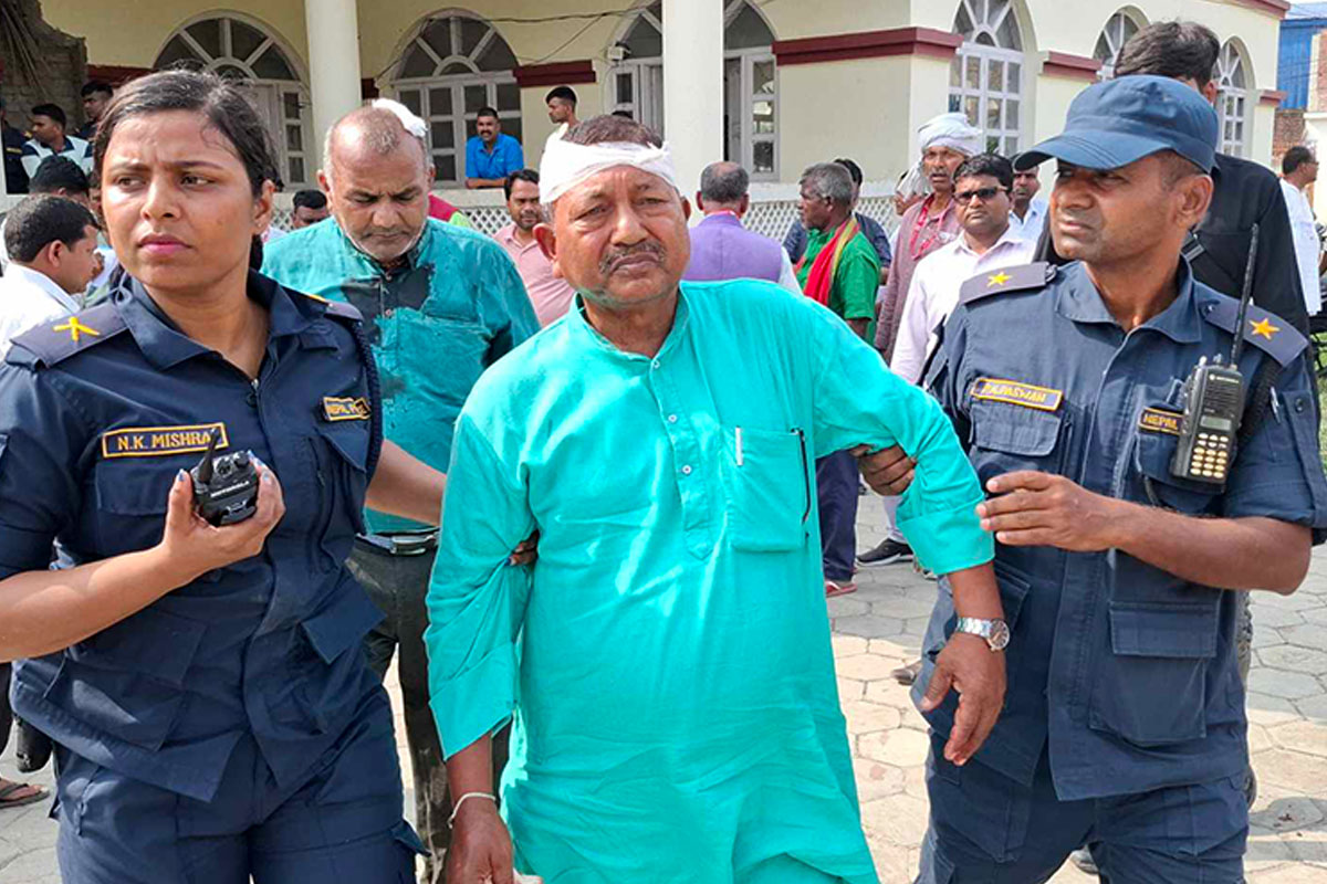 एमालेको धनुषा अधिवेशन स्थलमा झडप, पाँच जना घाइते