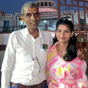 बुबा सन्तरामले देखेको सपना पूरा गर्ने छोरी डा स्मृति