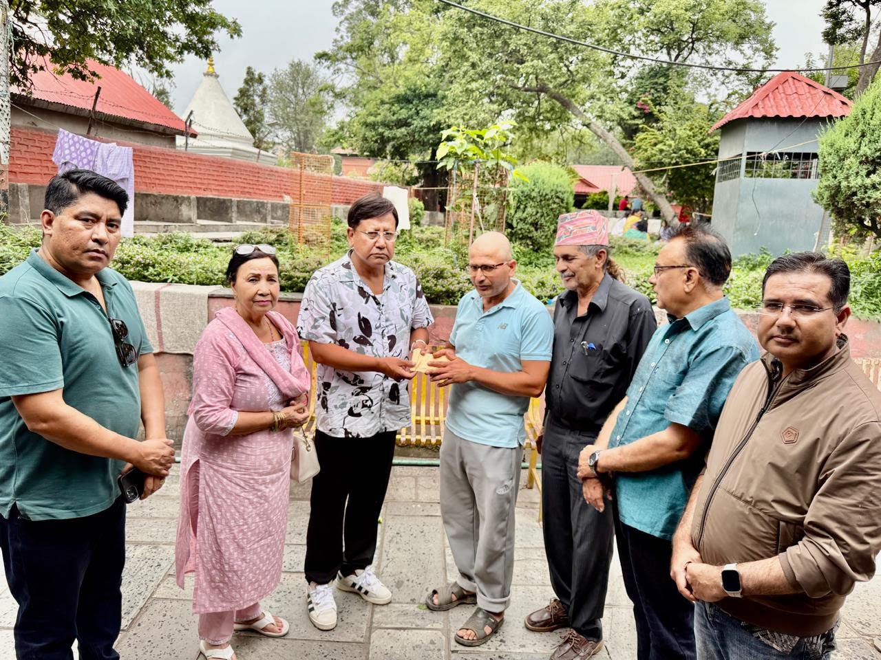घनश्यामको परिवारलाई आर्थिक सहयोग