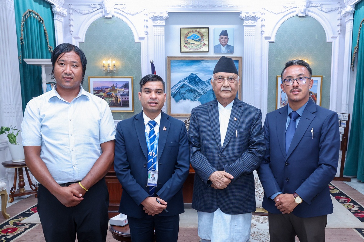 अमेरिकाको हार्वर्डमा पढेका शेर्पा स्वदेश फर्किएर जब प्रधानमन्त्रीलाई भेटे…