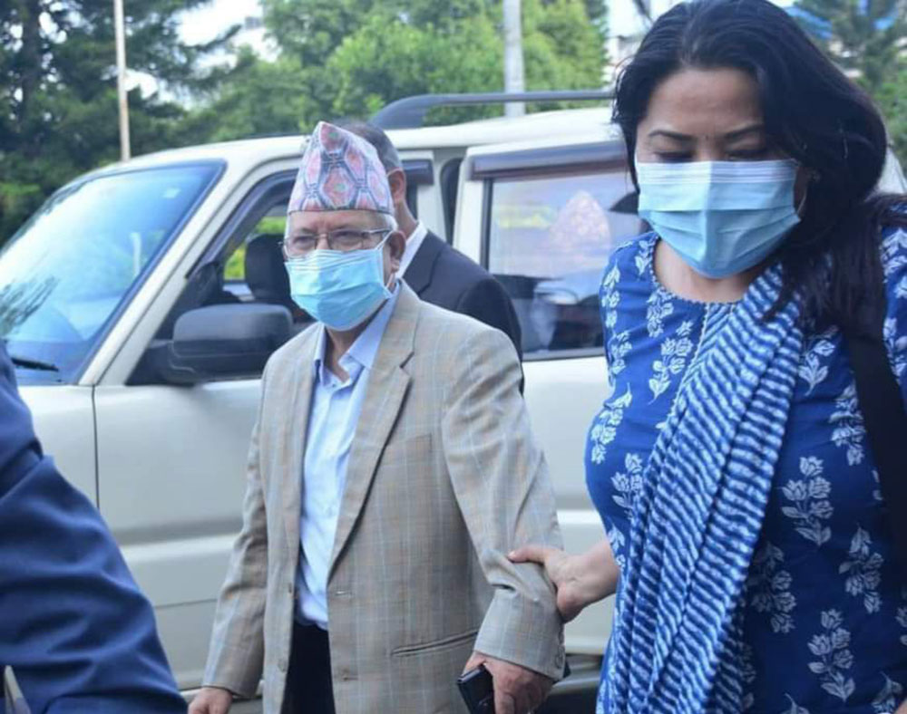 माधव नेपालप्रति रामकुमारी झाँक्रीको टिप्पणी: मरेको सिनो काँध हालेर हिँड्न सकिँदैन