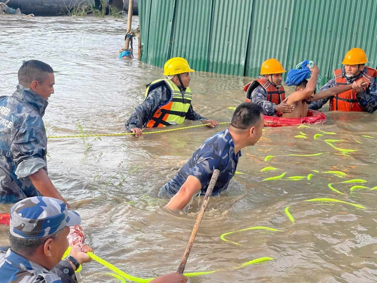 झापामा ७५५ मनसुनजन्य विपद् उद्धारकर्मी तैनाथ