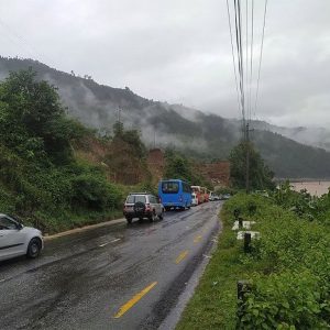 मलेखु–मुग्लिन सडक भोलिदेखि राति साढे चार घण्टा बन्द हुने {सूचनासहित}
