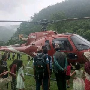 हुम्लादेखि बिरामी बोकेर काठमाडौ उडेको प्रभुको हेलिकप्टर दैलेखमा आकस्मिक अवतरण