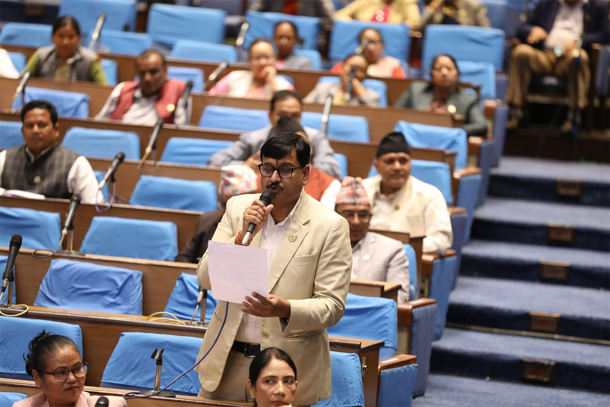 एमालेकै सांसदले मागे संघीय मामिलामन्त्री गुप्ताको बर्खास्ती