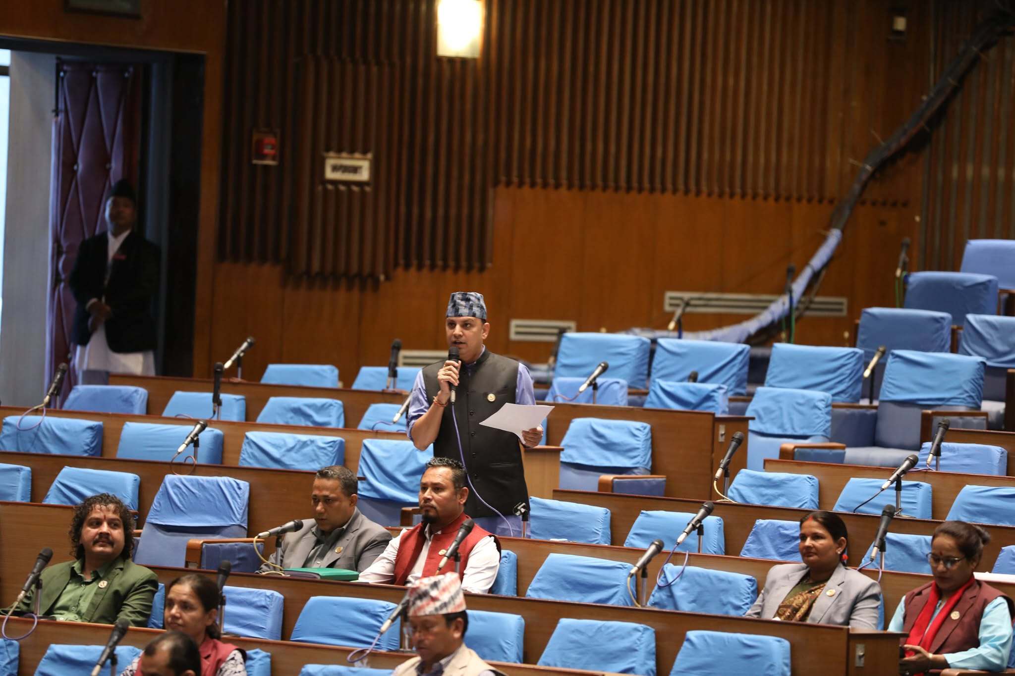 आज पनि कुरा राखेर बाहिरिए राप्रपा र रास्वपा सांसद