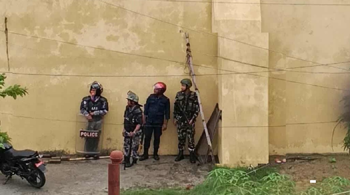 झुम्का कारागारबाट एक हजार ५७५ कैदीबन्दी भागे