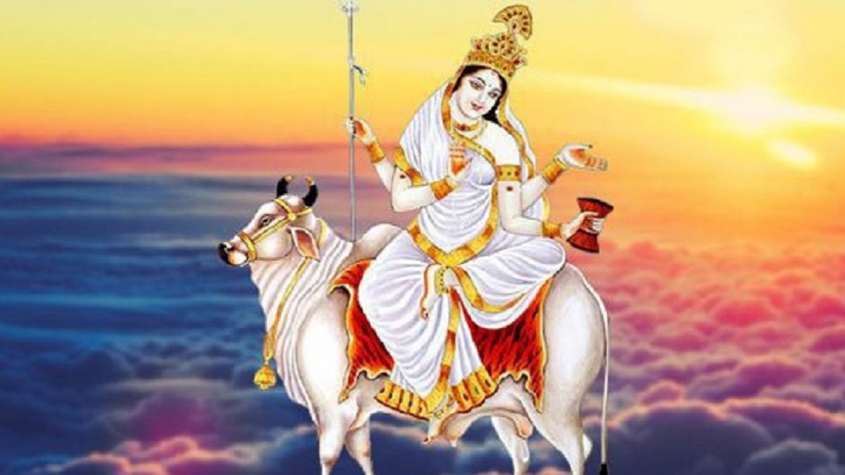 शक्तिपीठमा दर्शनार्थीको घुइँचो