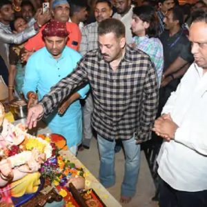 खाली खुट्टा गणेशको दर्शन गर्न पुगे सलमान