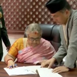 नवनियुक्त प्रधानमन्त्री सुशीला कार्कीद्वारा पदभार ग्रहण