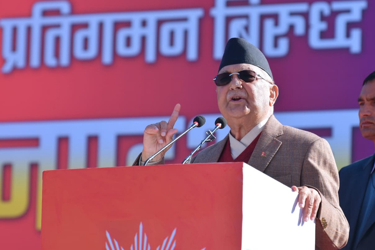 नेकपा एमालेको सभाः ओलीद्वारा प्रतिनिधिसभा पुनःस्थापना र लोकतन्त्रको संरक्षणमा जोड