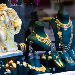 आज फेरि घट्यो सुन–चाँदीको मूल्य