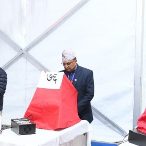 एमाले ११औँ महाधिवेशनमा नेतृत्व चयनका लागि मतदान जारी, राति नै मतपरिणाम आउने