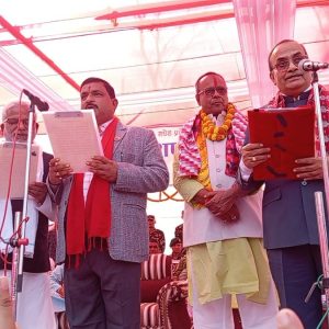 मधेश प्रदेशमा कृष्णा यादवसहित तीन मन्त्रीद्वारा पद तथा गोपनीयताको लिए शपथ