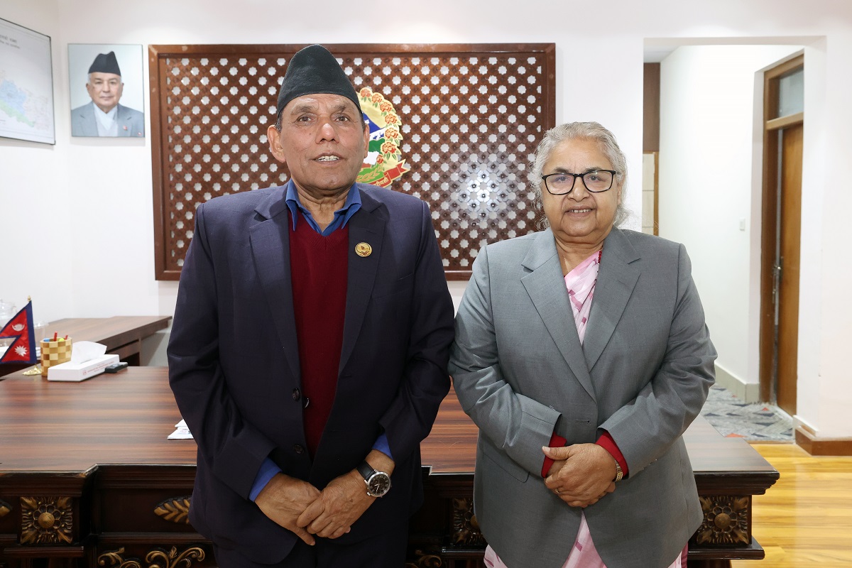 प्रधानमन्त्री कार्कीसँग राष्ट्रियसभा अध्यक्ष दाहालको शिष्टाचार भेट