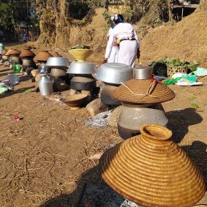 थारू समुदायमा माघी विशेष परिकार ढिक्रीको तयारी तीव्र
