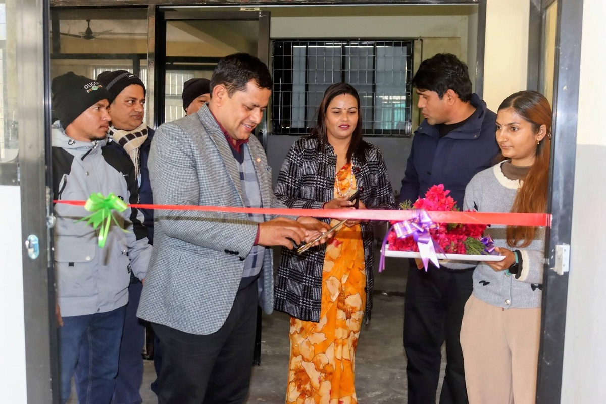 ‘मेरो स्वास्थ्य, मेरो जिम्मेवारी’ नारासहित गल्याङमा नागरिक आरोग्य सेवा