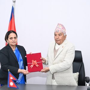 राष्ट्रपतिसमक्ष महान्यायाधिवक्ता कार्यालयको वार्षिक प्रतिवेदन पेस