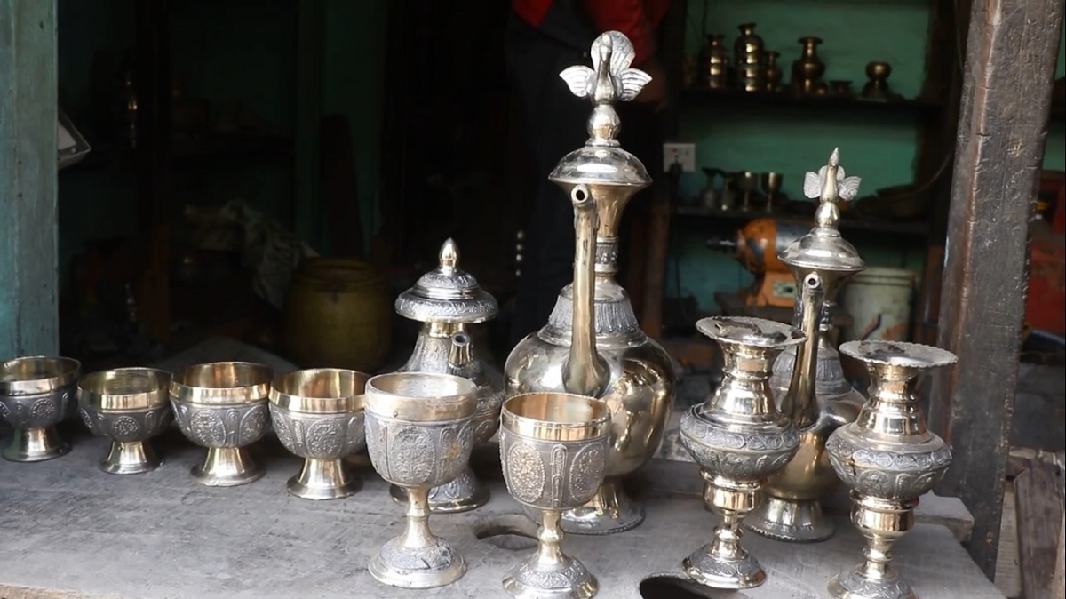 कोइलाको अभावले सङ्कटमा भोजपुर टक्सारको ऐतिहासिक धातु उद्योग